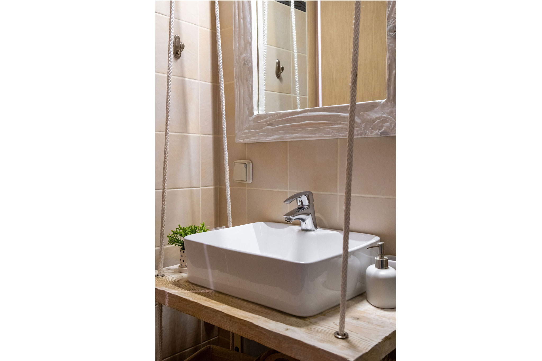 azzurro bianco suite in Paros greece