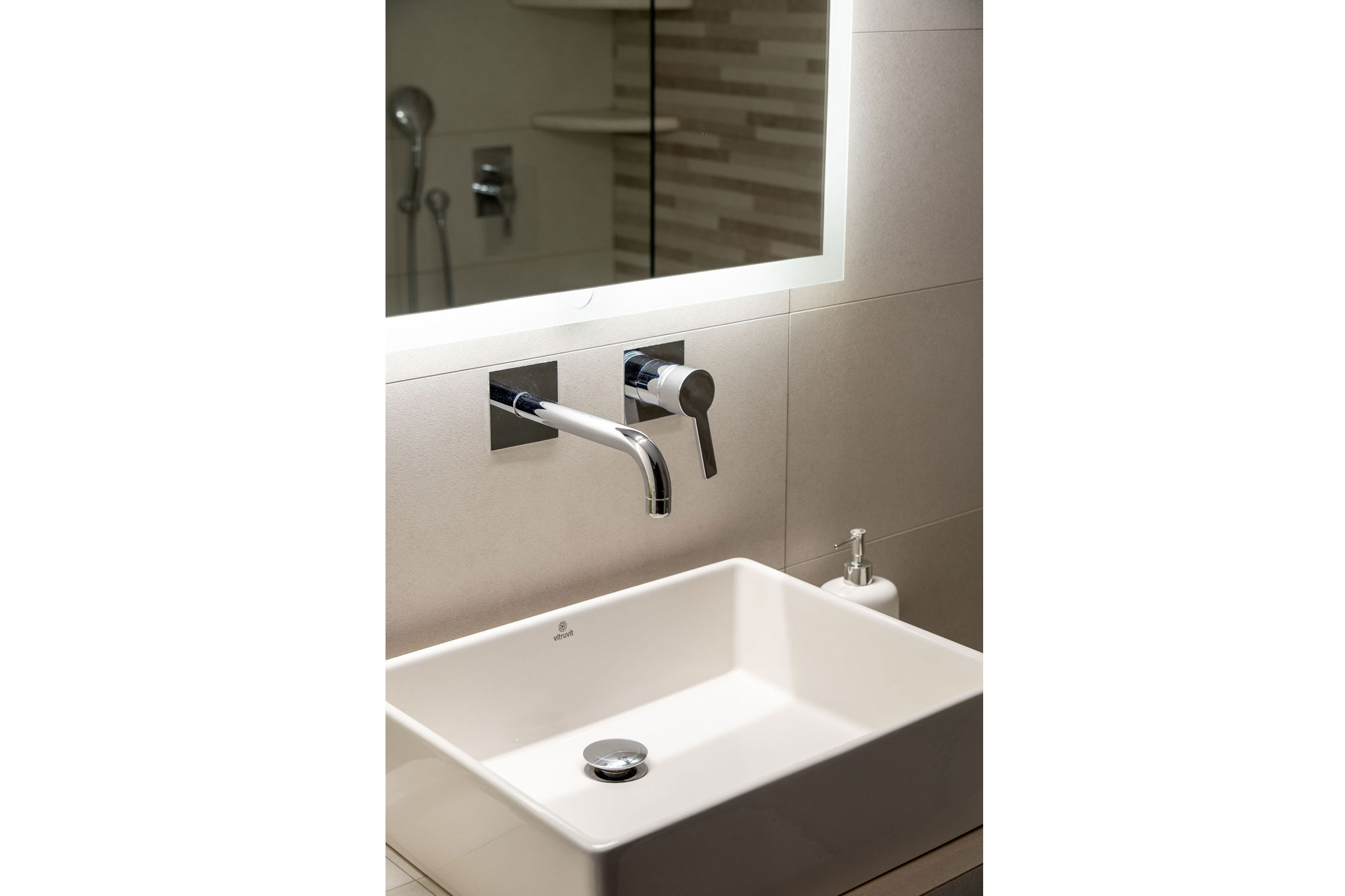 azzurro bianco suite in Paros greece