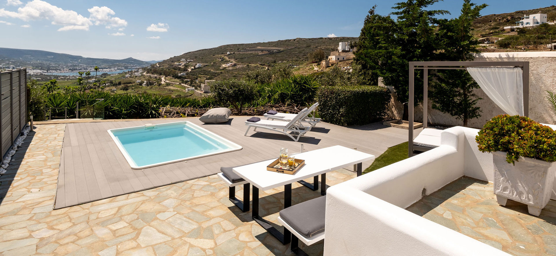 rent a villa in Paros Greece